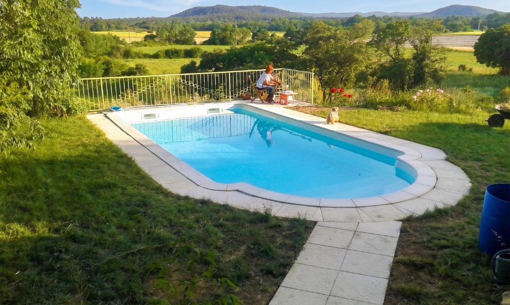 Gallery image of Maison charmante avec piscine privée à Orthoux-Sérignac-Quilhan in Bragassargues
