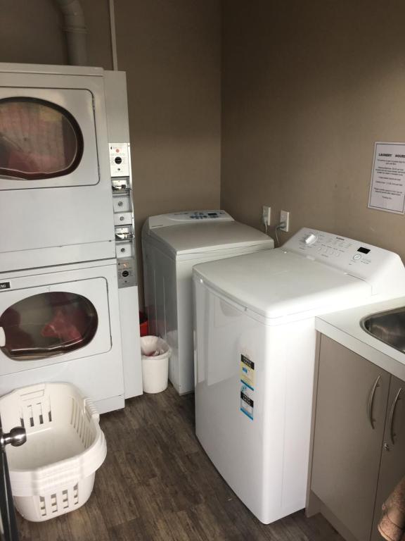 Lakefront Lodge - Resim 29