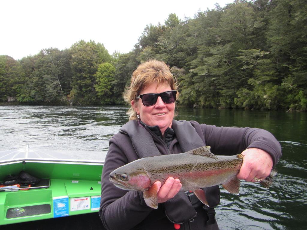 Lakefront Lodge - Resim 40