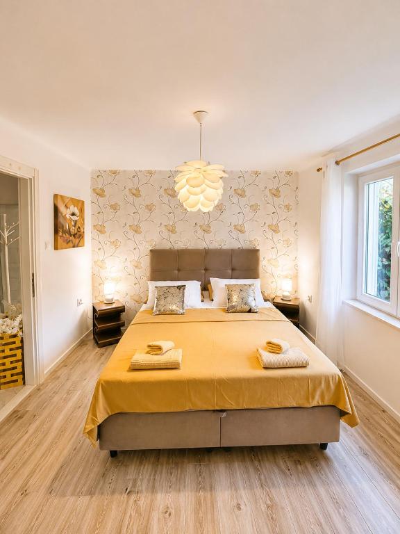 Cozy apartment Kesovija near Old Town