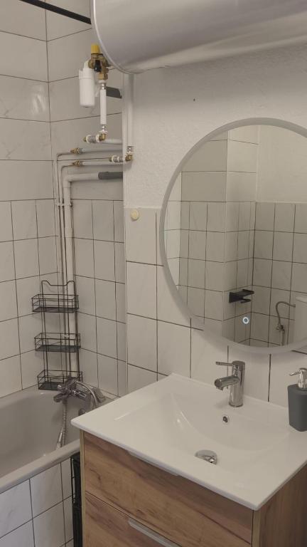 Apartment 33, Cozy studio and free parking – photo 3