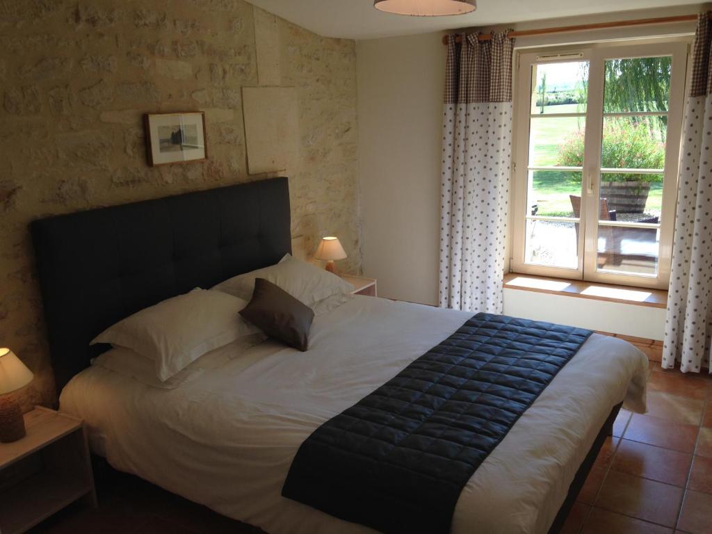 Gites de Cognac - Huis Met Drie Slaapkamers