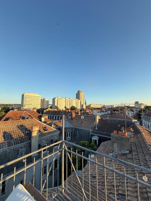 Exceptional Triplex, Design - Art, Private 360 Rooftop, 3 Bedrooms – photo 17