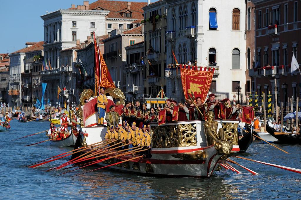 Palazzetto Madonna - Resim 45