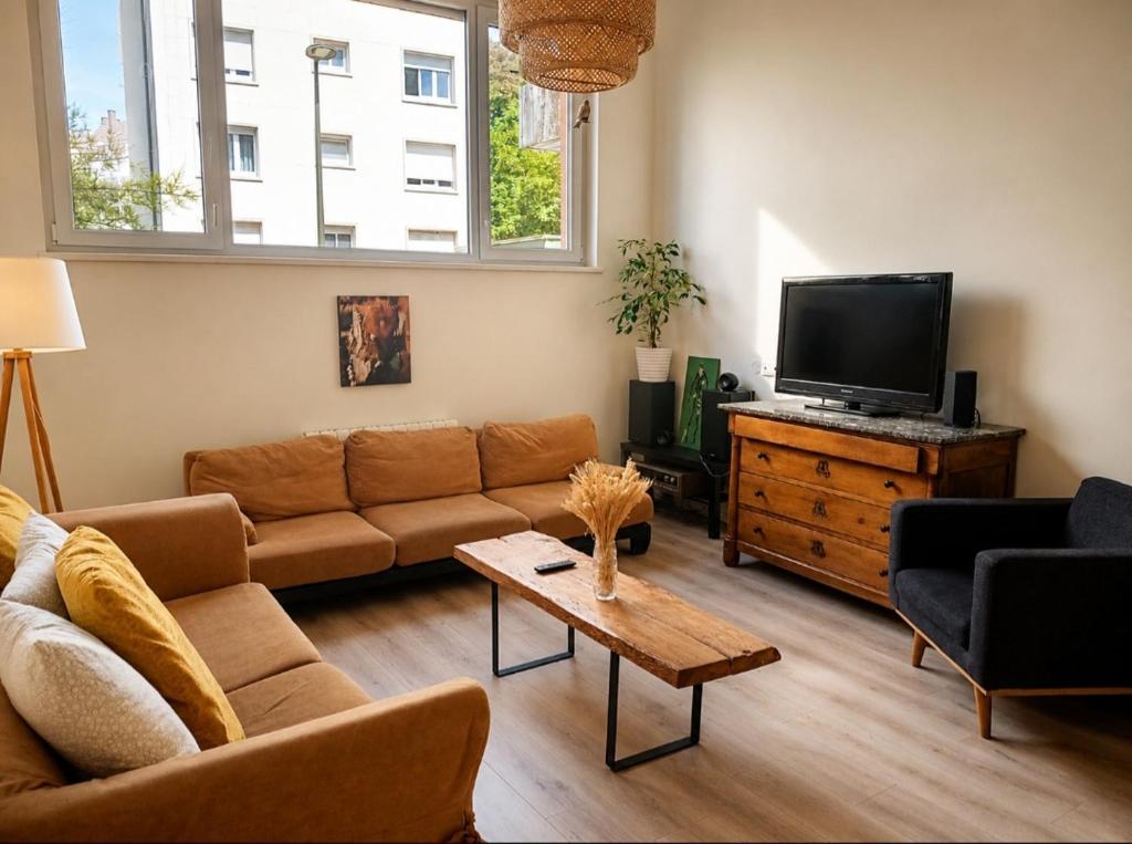 R Appartement Cosy Orangerie 120 m2 pour 6 personne parking gratuit proche centre