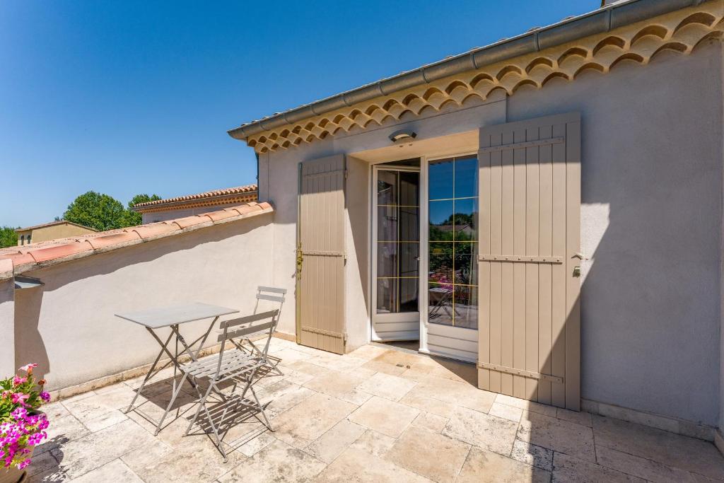 La Bastide Des Mereuilles - Standard Queen Room