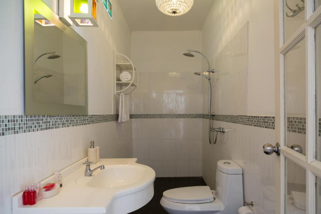 Yao Yai Beach Resort - 9