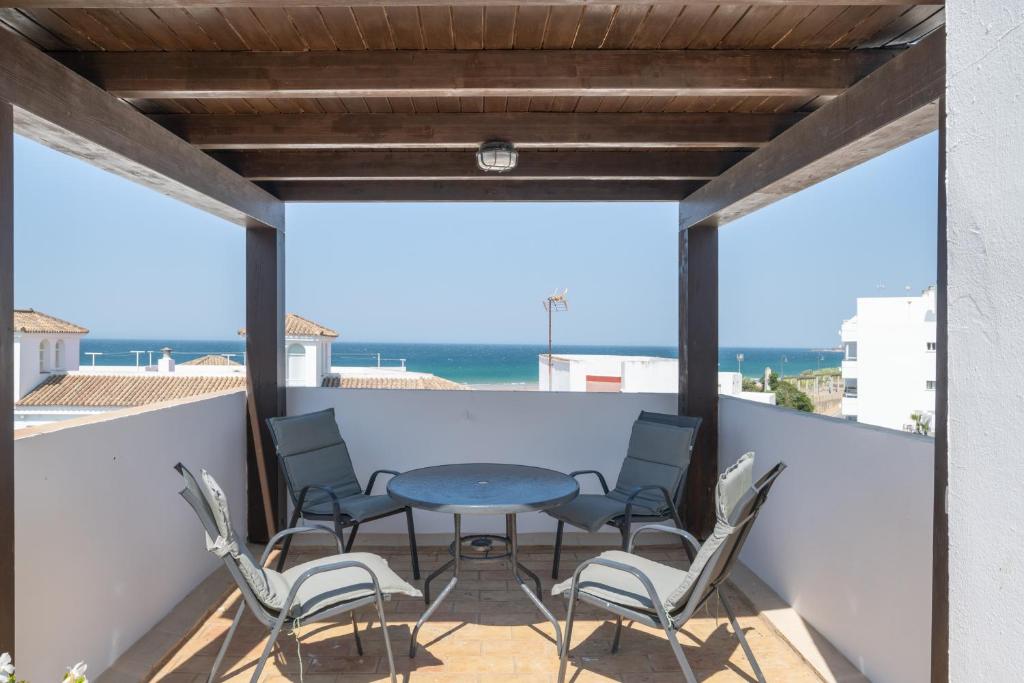 Apartamentos Paqui Conil - familias