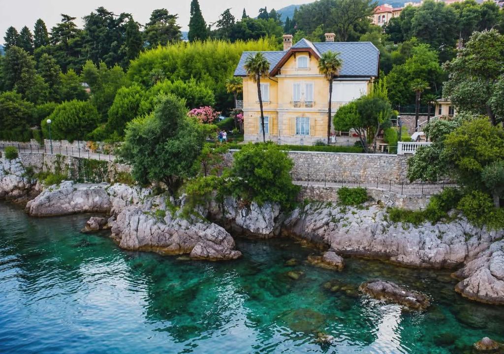 Villa by the Sea