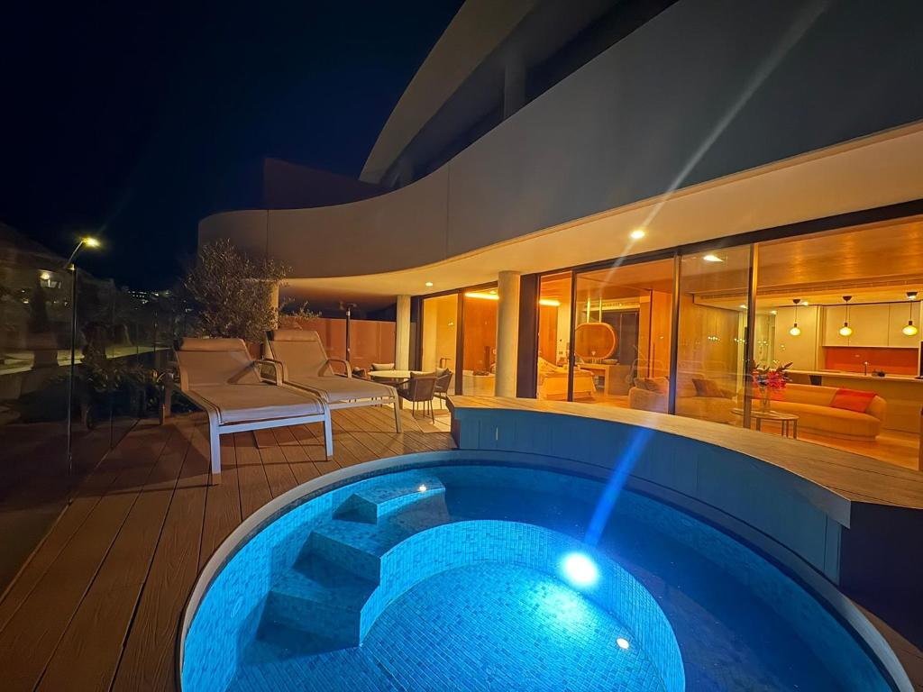 Luxury 2 Bed South Residence El Higuerón with private plunge pool