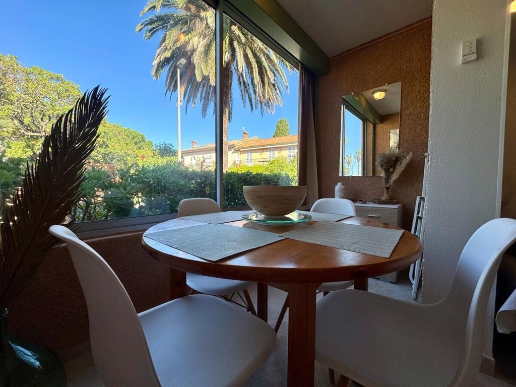 Loft en bord de mer aux salins à Hyères