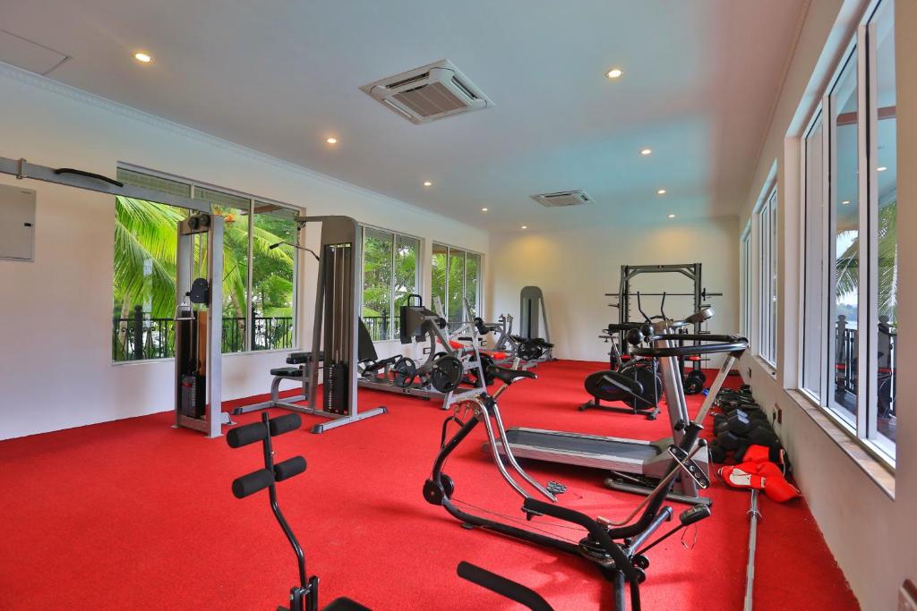 Fitness centrum a/nebo fitness zařízení v ubytování Centauria Lake Resort