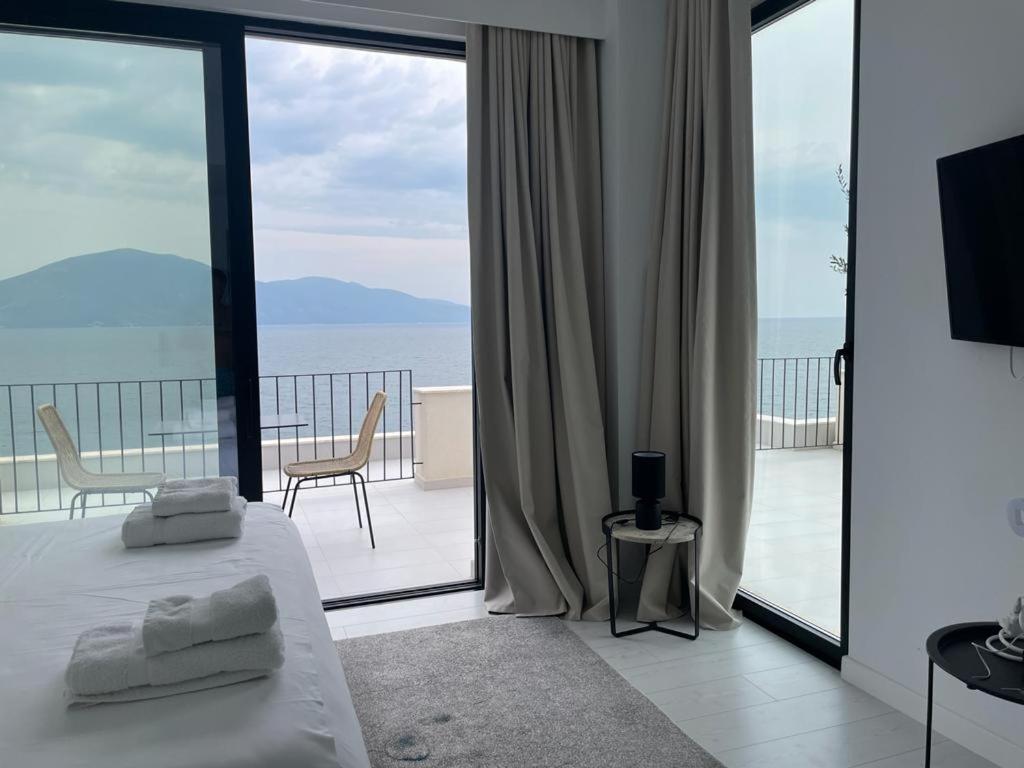Beachfront · Private Beach Swiss Rivage Hotel - Camera Doppia Superior