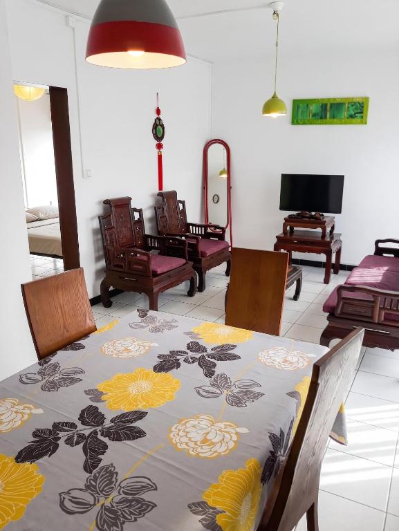 Appartement charmant a Saint Denis 46 m² parking inclus - Housity
