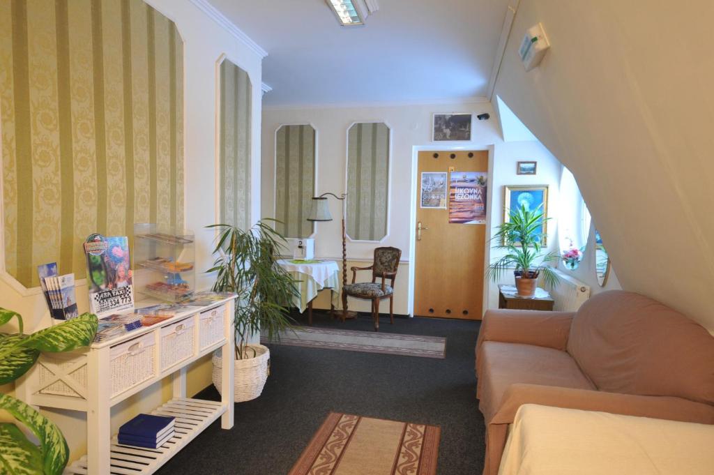 Pension Velický Zámocek - Resim 34