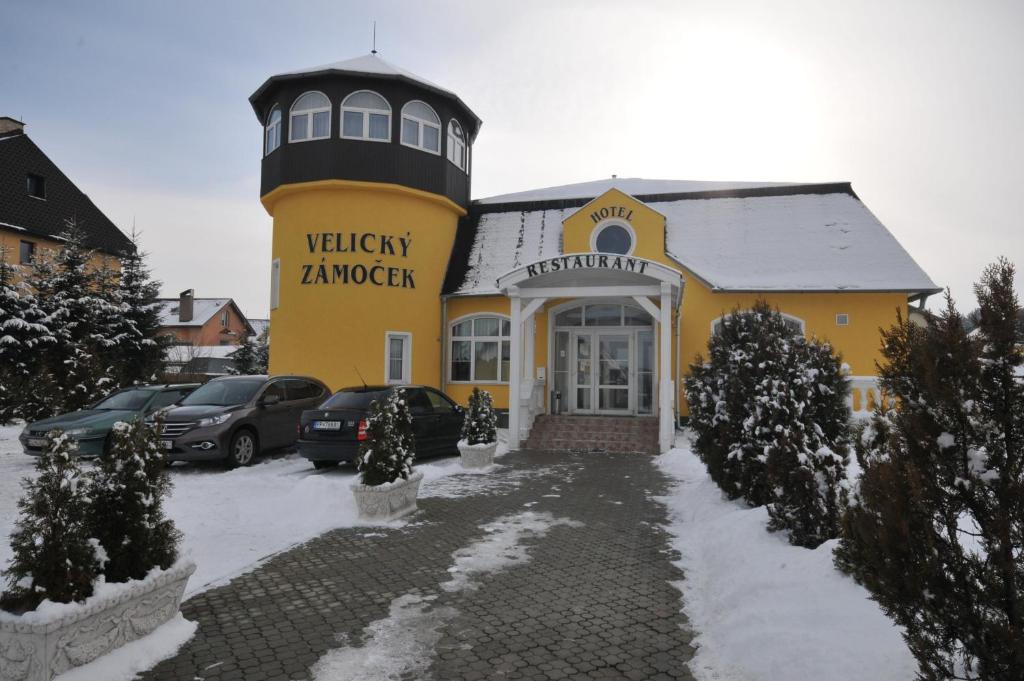 Pension Velický Zámocek - Resim 36