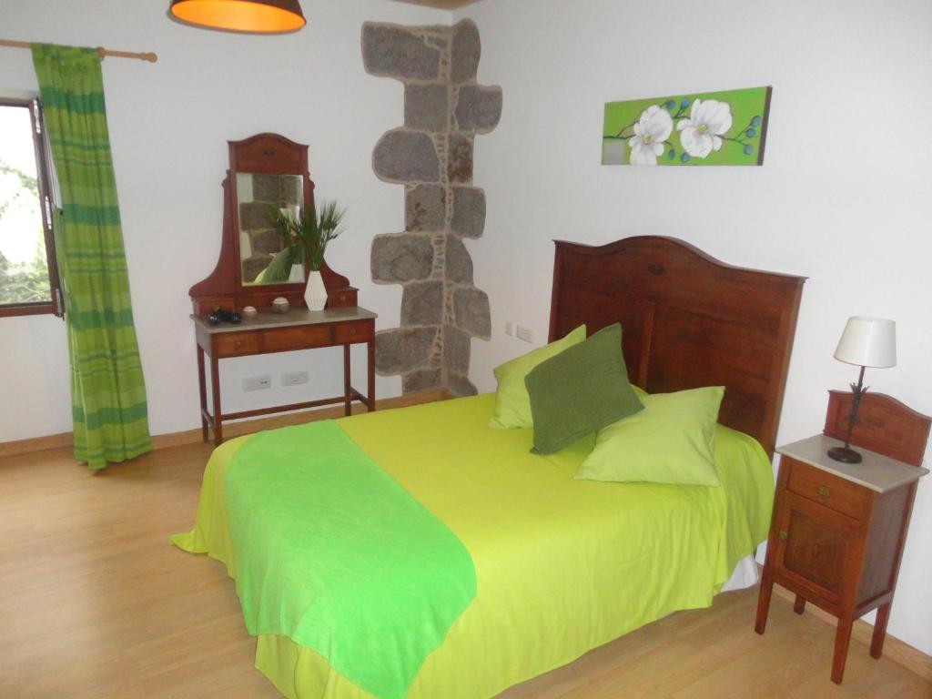 Postel nebo postele na pokoji v ubytování Villa Canaria piscina jacuzzi jardín