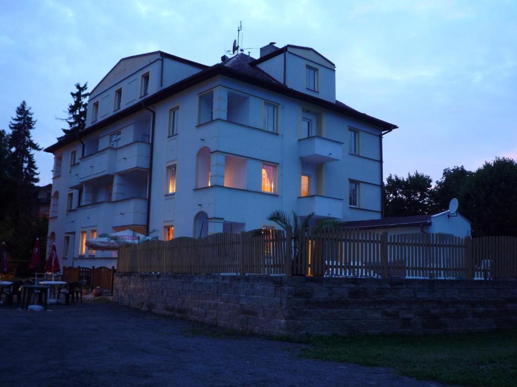 Budova, kde se hotel nachází