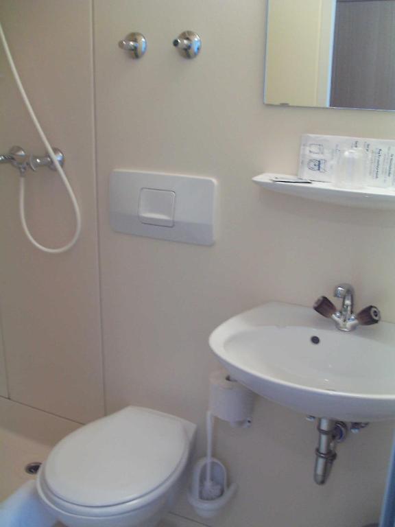 Koupelna v ubytování Hotel Krone Rüdesheim