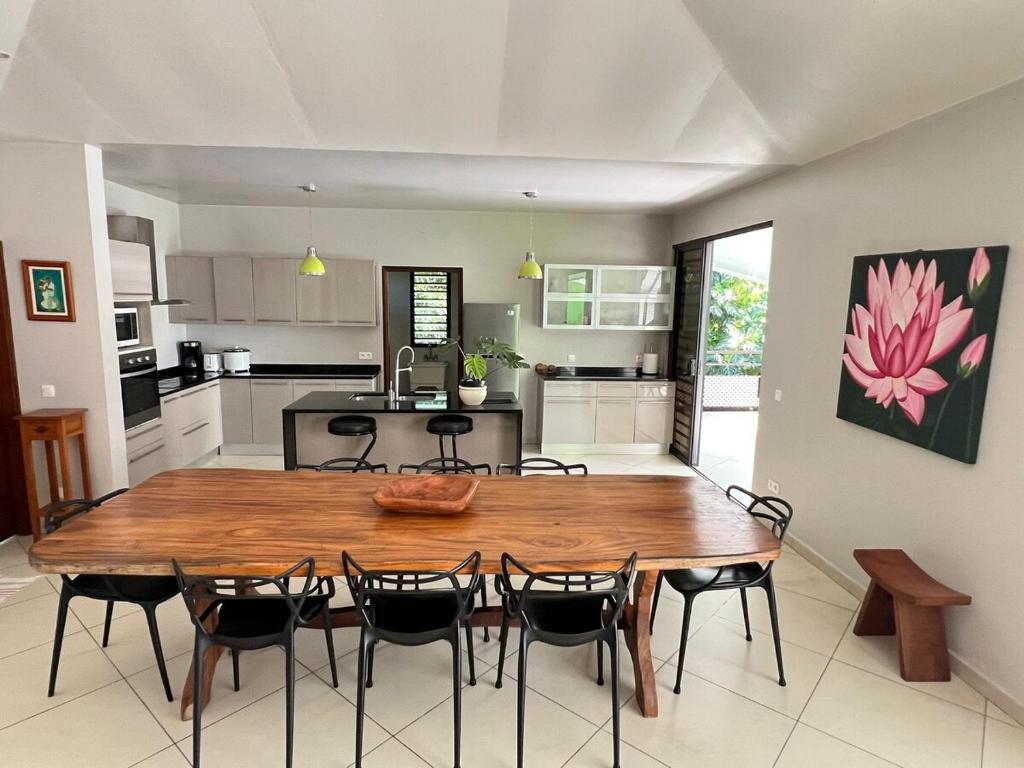 Maison au Bord de l'eau Tautira Beach House Waterfront House - photo 6 - Tahiti, Polynésie