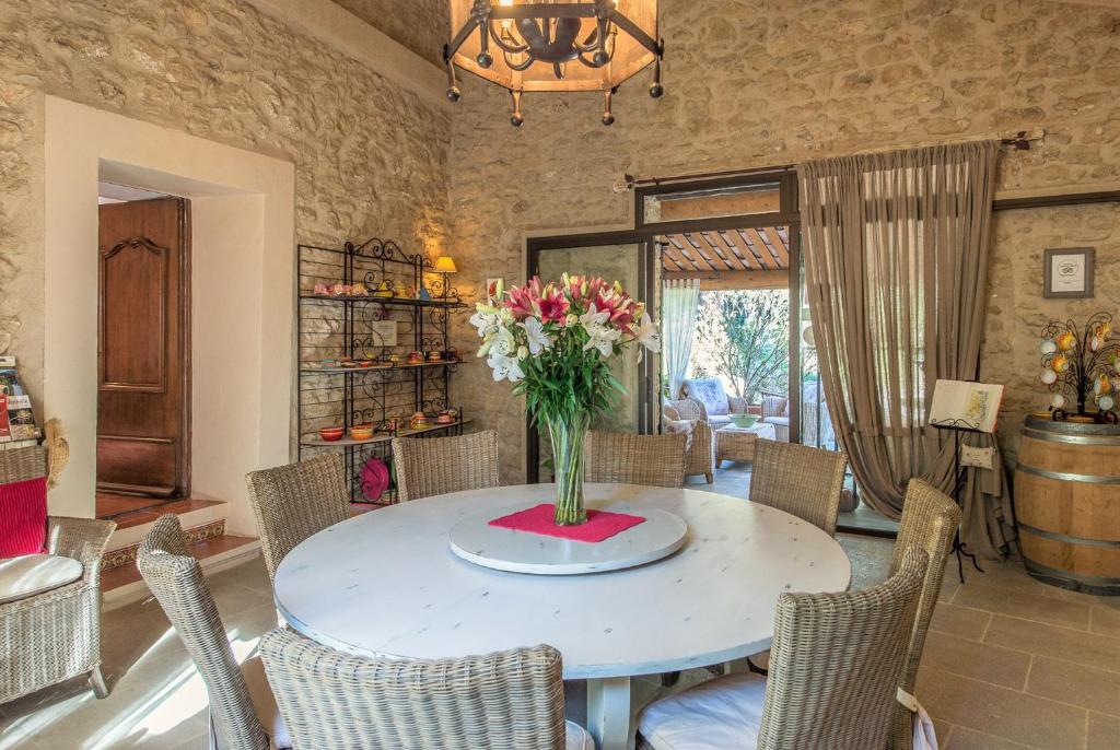Fotografie z fotogalerie ubytování Mas de Foncaudette v destinaci Lourmarin