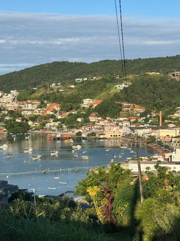 a view of a harbor with boats in the water at Kit Net in Governador Celso Ramos