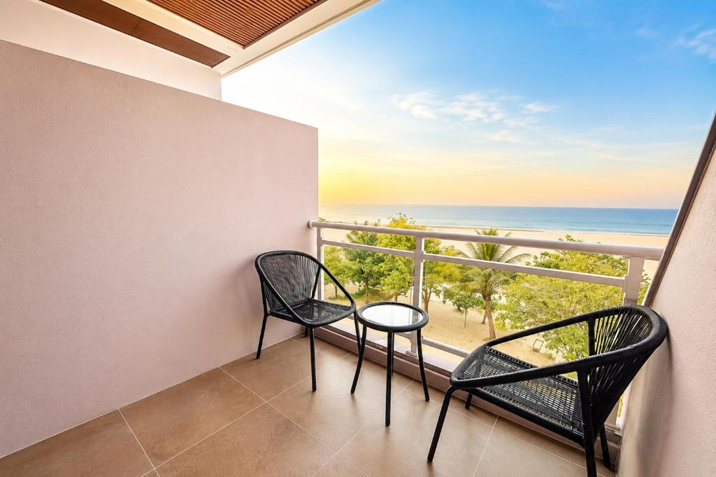 Avyanna Gulhi Beach Hotel - View 16