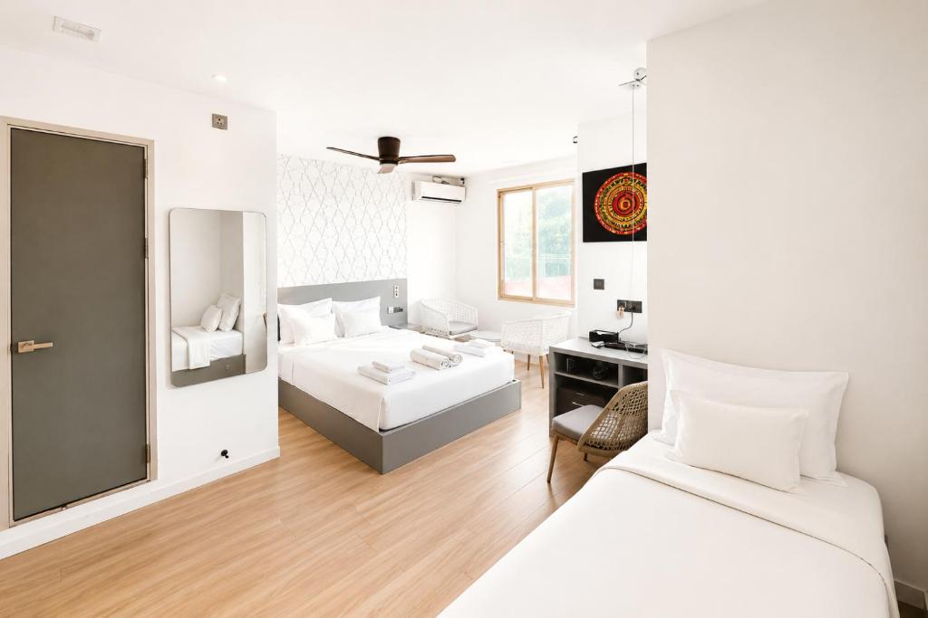 Avyanna Gulhi Beach Hotel - View 10