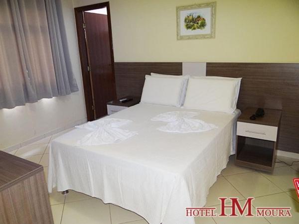 Postel nebo postele na pokoji v ubytování Hotel Moura