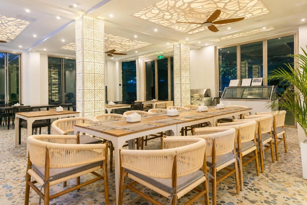 Avyanna Gulhi Beach Hotel - View 4