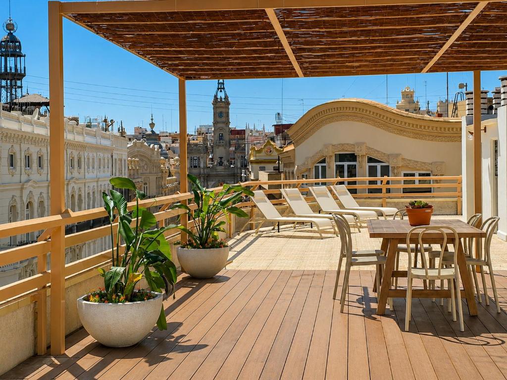CASA FLORIT - Luxury Penthouse with 185 m2 Private Terrace