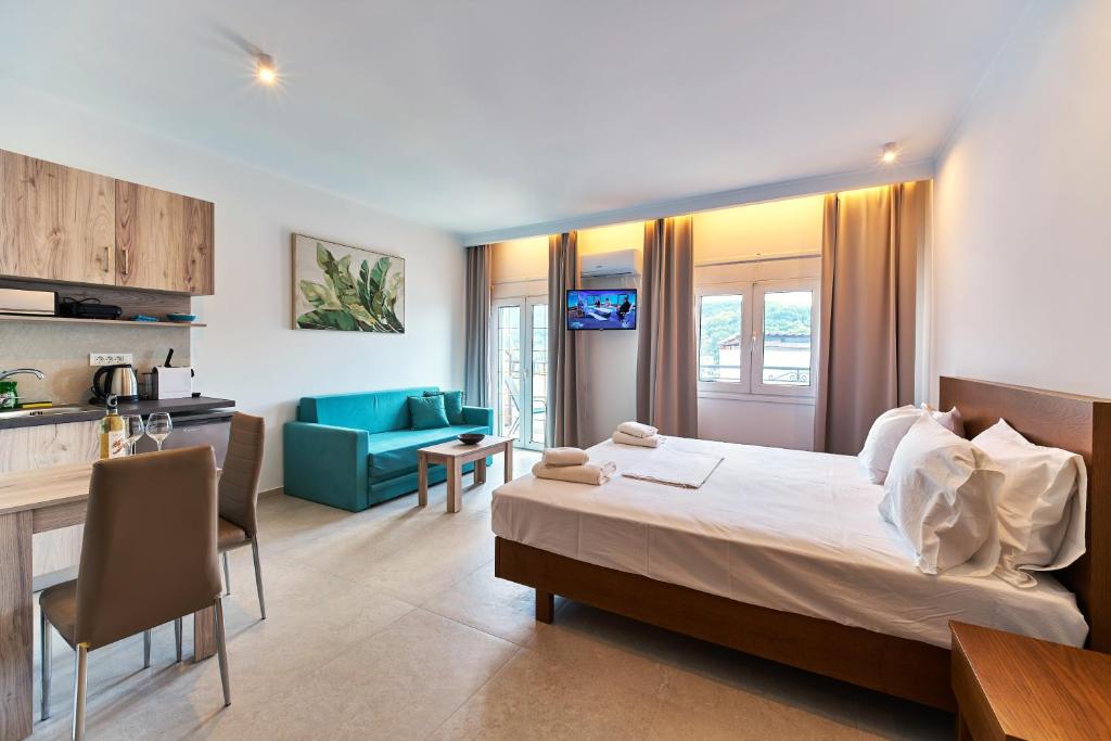 Arkoudas Suites