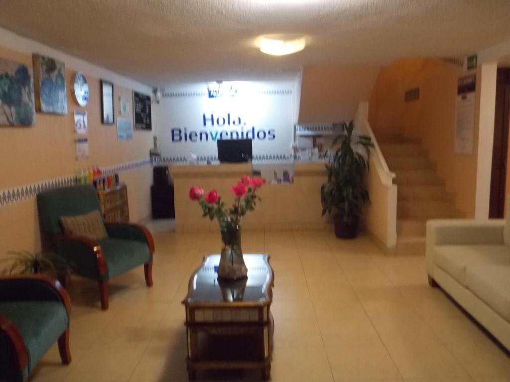 Posezení v ubytování Hotel Express Alejandría