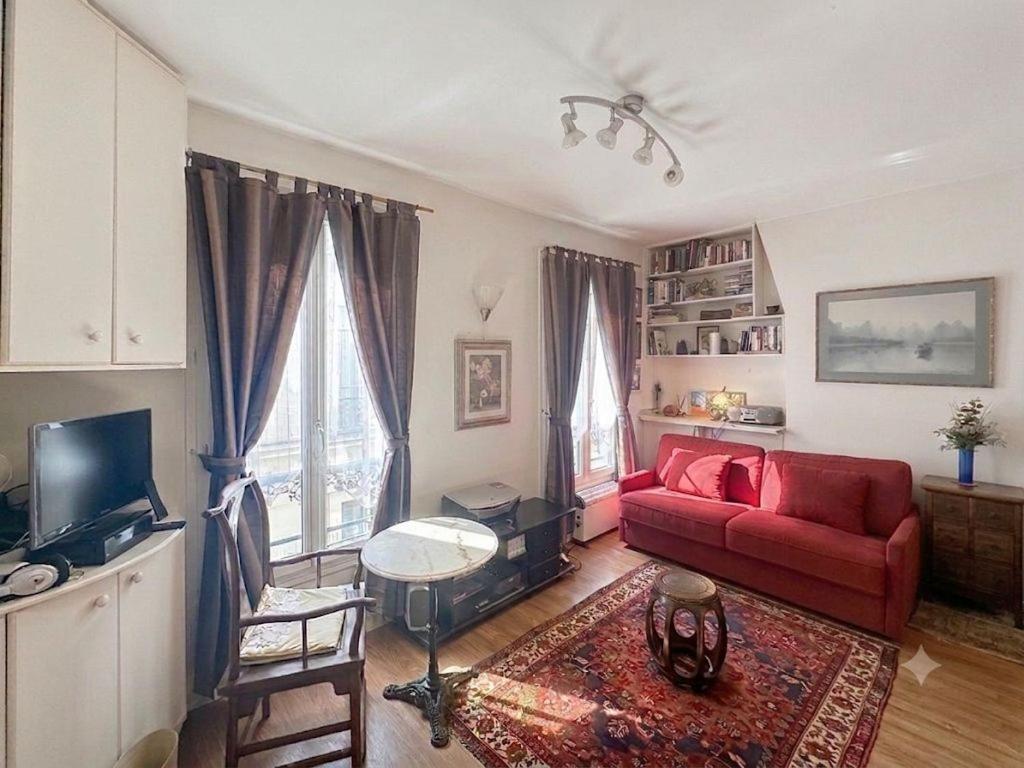 Charmant Studio Authentique pres Place Italie