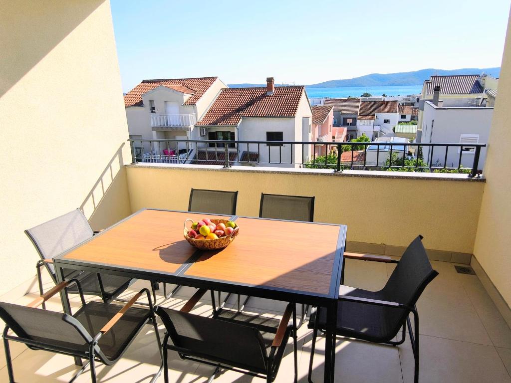 GES apartment with sea view