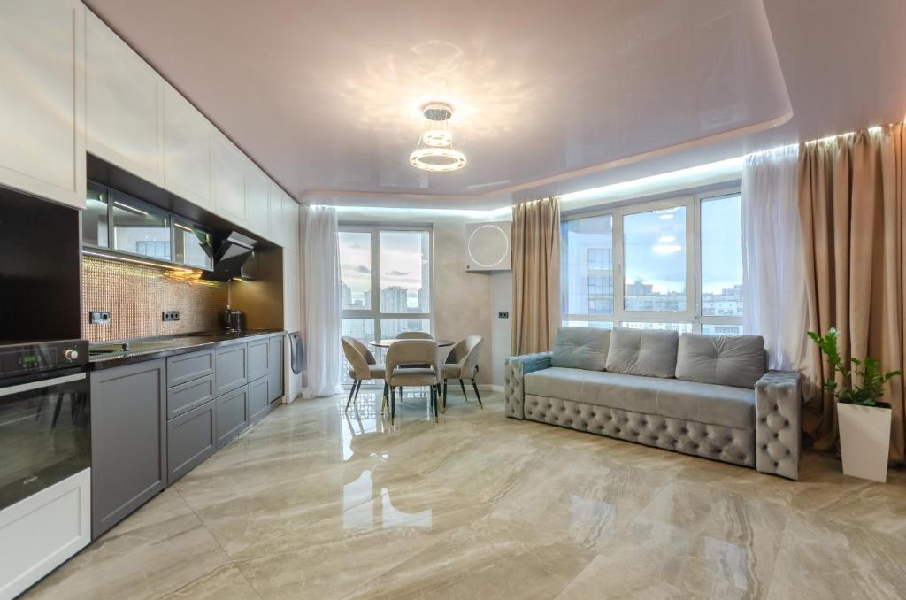 20-200 Kvartet 2-bedroom, Vasyl Lypkivskyi 16g, Kyiv, railway station, metro nearby, fantastic city view, 15 kW backup power, Petrovdim Apartment photo 4