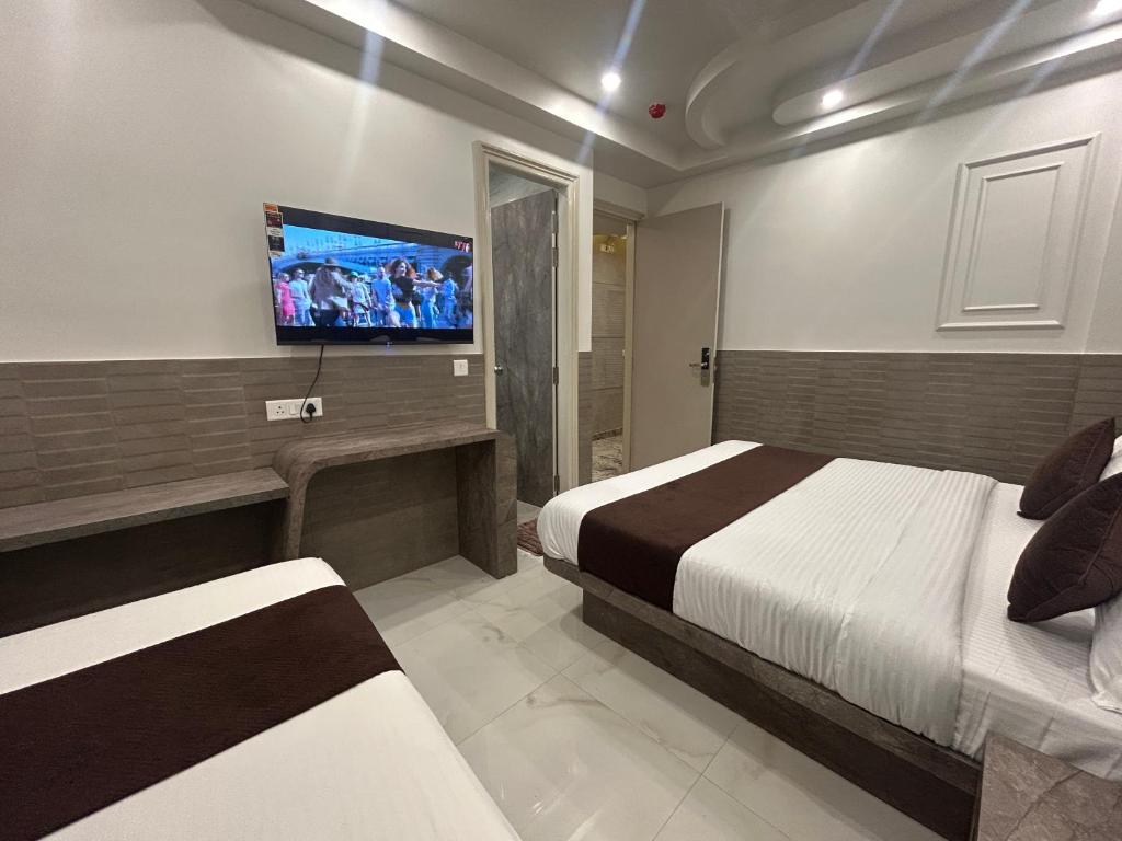 امکانات Grand Tree Hotel Shree Guru - تصویر ۴