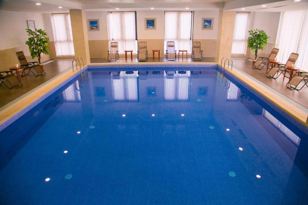 فضای داخلی Shera Inn Hotel در آلماتی - تصویر ۳