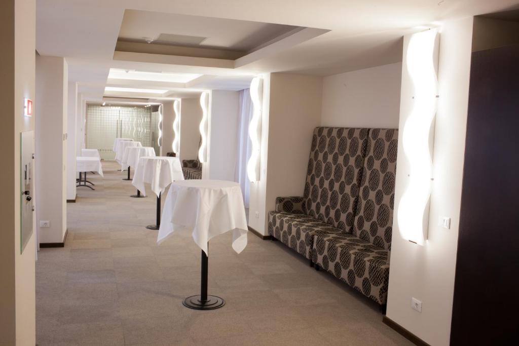 Europa Royale Bucharest - Resim 39