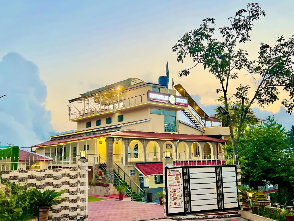 Gallery image of Mountain Escapes Murree in Upper Topa