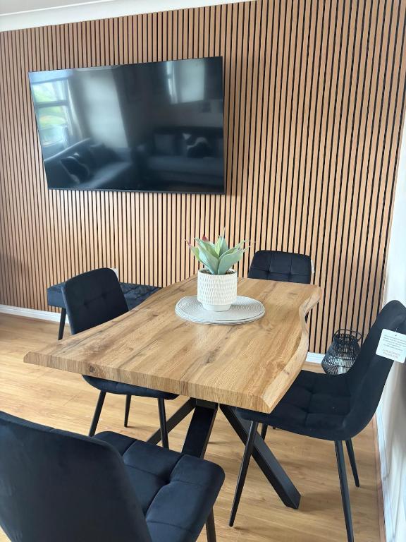 Carfin Heights - Two-Bedroom Apartment