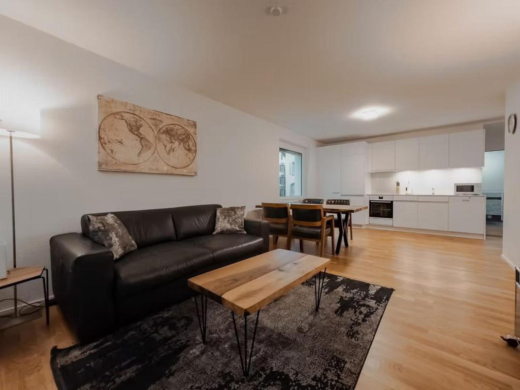 Fantastic 2BR in the city center - Sky7