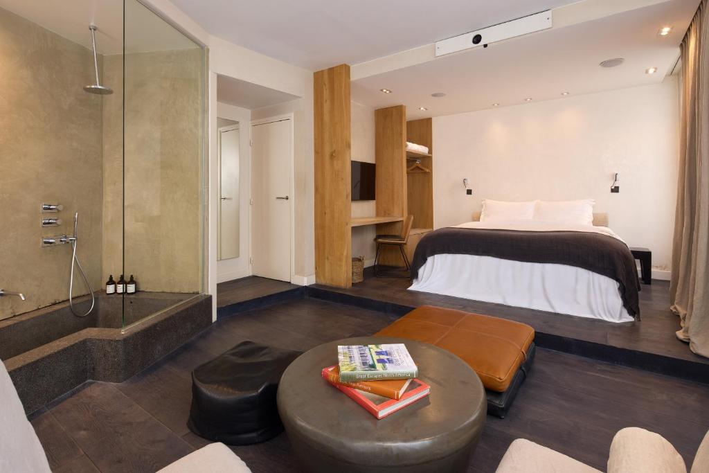 Hidden Hotel