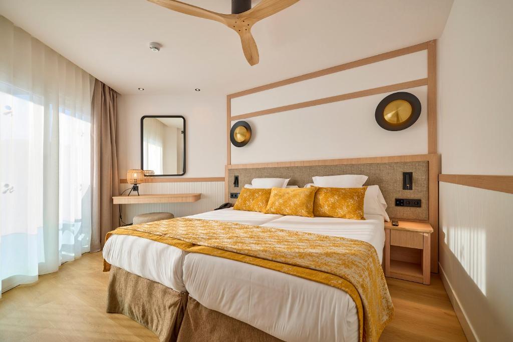 Tomir Portals Suites - Adults Only - 