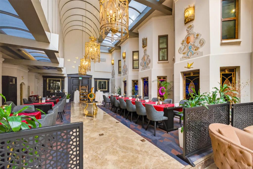 فضای داخلی Crowne Plaza Istanbul - Old City by IHG در استانبول - تصویر ۳