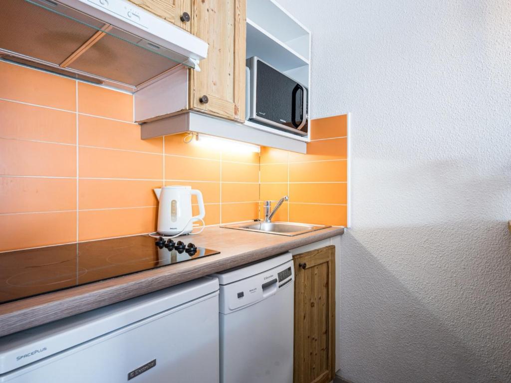 Studio avec mezzanine, balcon, parking proche pistes Val-d'Isère – photo 12