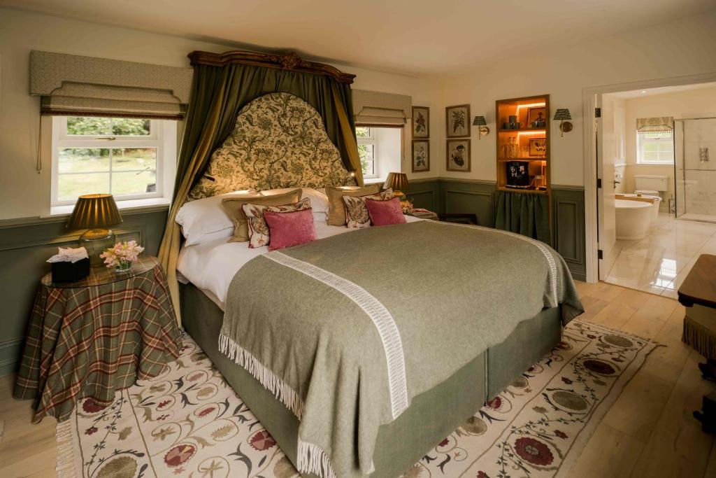 Glenapp Castle - 