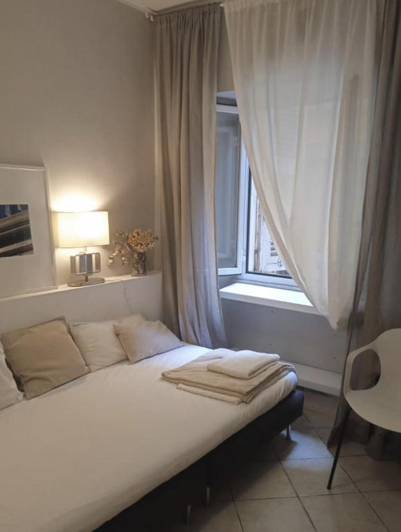 Cozy quiet room in the heart of Nice