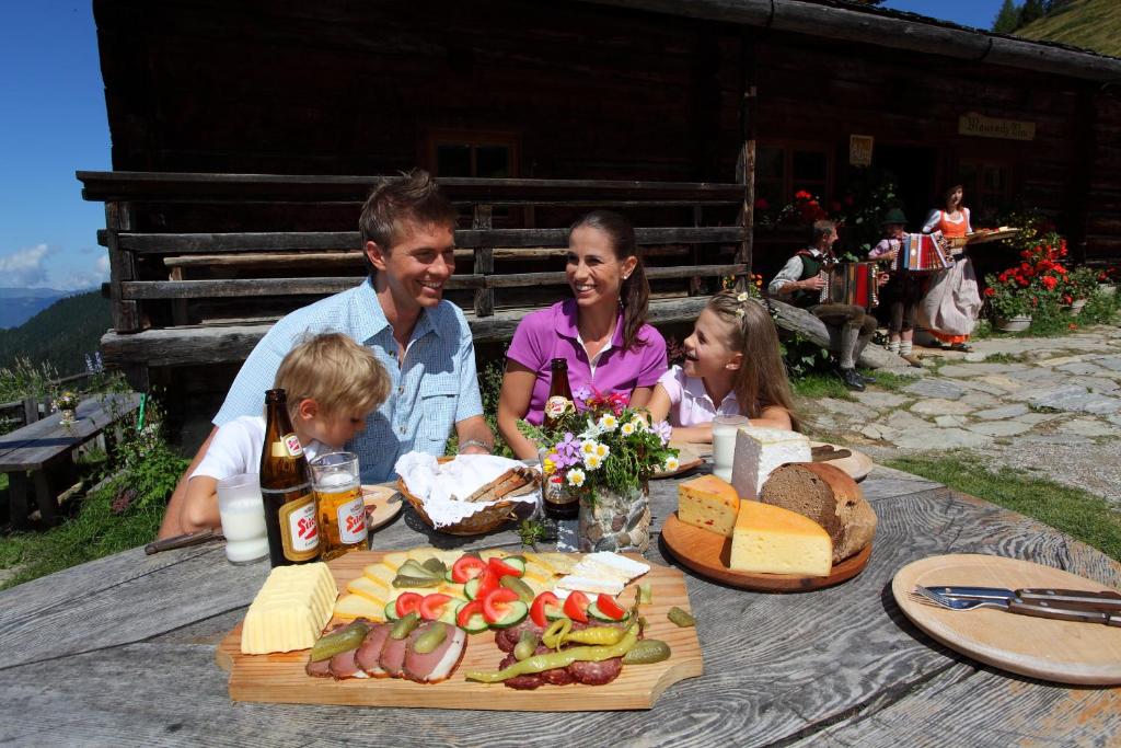 Hosté ubytování Hotel Kristall