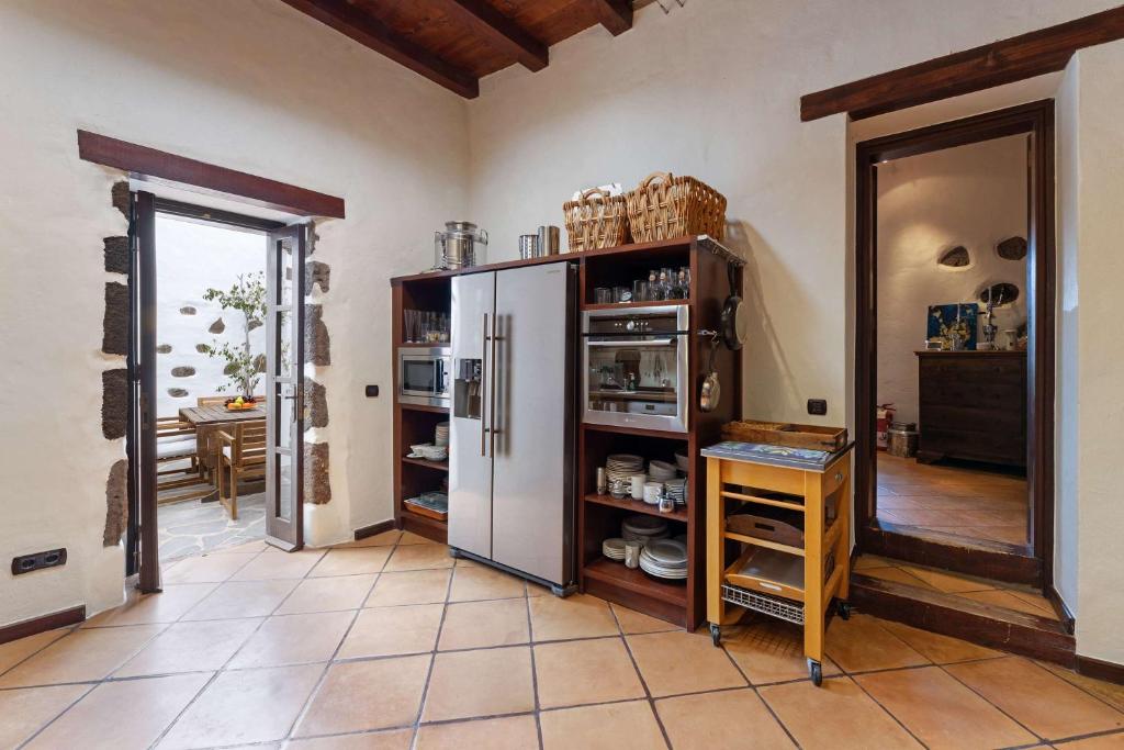 Una cocina o zona de cocina en Villa Muller by Bayside - The Fountain of Silence